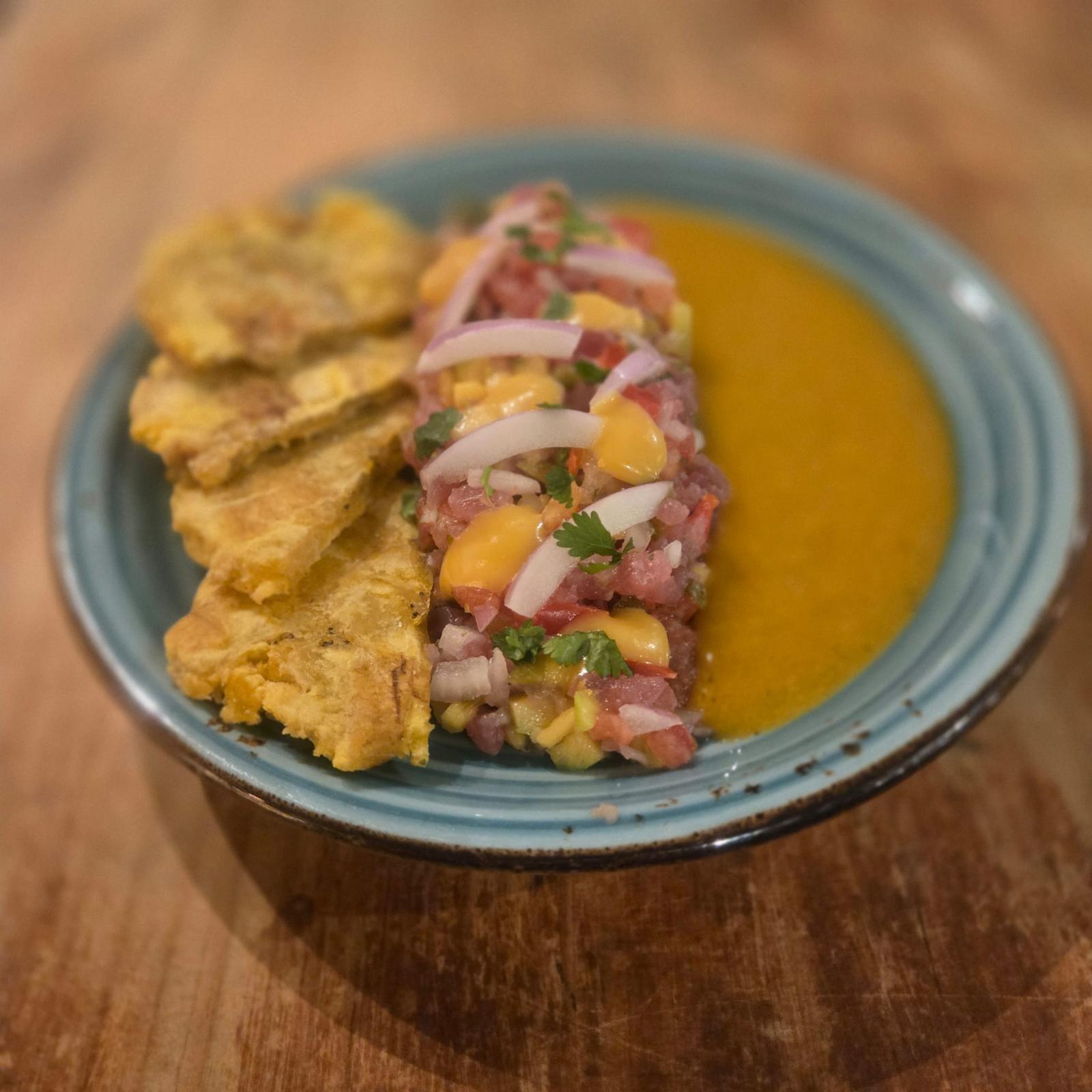 Ceviche de atún y mango